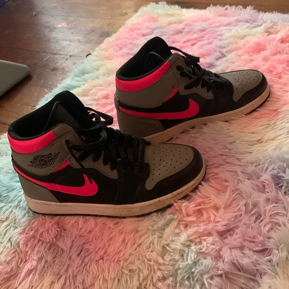 Air Jordan 1 ‘Pink Shadow’